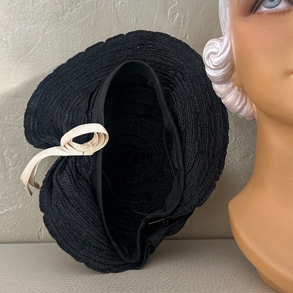 DRAMATIC 1930s\' BLACK STRAW  HAT - UPTURNED BRIM + CREAM GROSGRAIN BOW main image 8